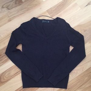 Zara navy v neck size S